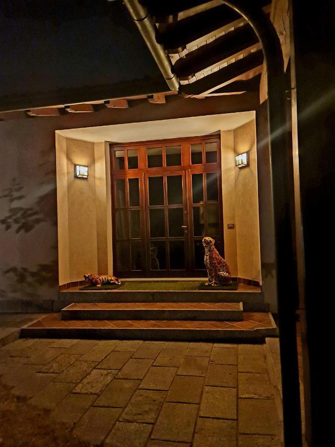 B&B Margot Albavilla ภายนอก รูปภาพ